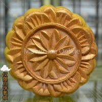 金沙冰皮黑芝麻月饼 Golden Bean Puree with Black Sesame in Gold Dust Snow Skin