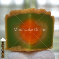 咸香翡翠月饼 Baked Moon Cake with Salted Bean Paste & Jade Pandan