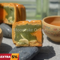 单黄翡翠 Pandan Lotus Paste Mooncake with 1 Yolk 